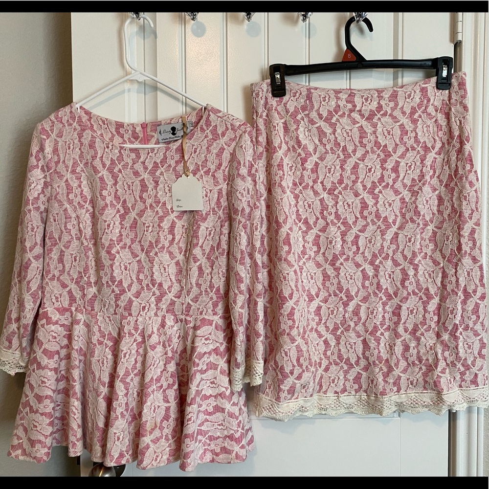 Dainty Jewel’s Skirt set